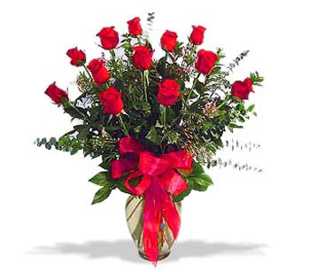 çiçek siparisi 11 adet kirmizi gül cam vazo  Ordu internetten çiçek siparişi 